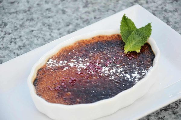 Quelle est la méthode pour une tarte au chocolat fondant avec une base croustillante ?